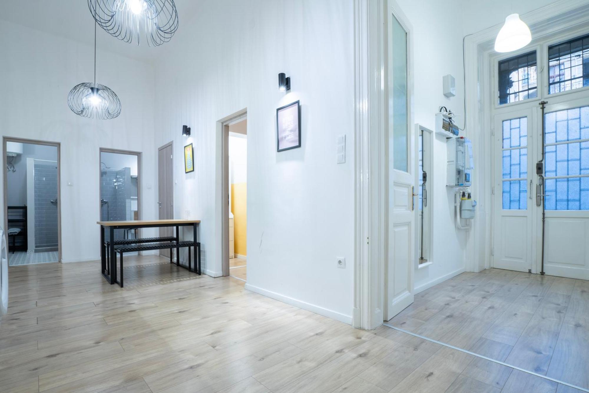 4-bedroom Comfort In The Citycenter F38 Будинок відпочинку Будапешт