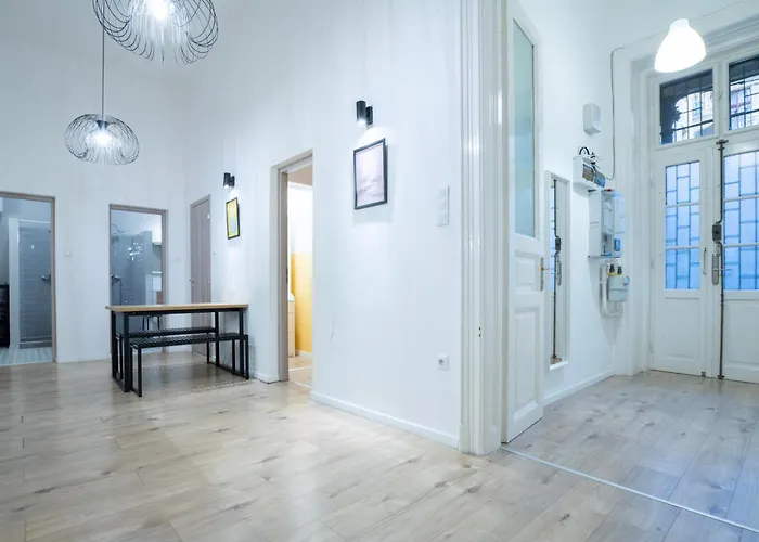 4-Bedroom Comfort Apartment In The Citycenter F38